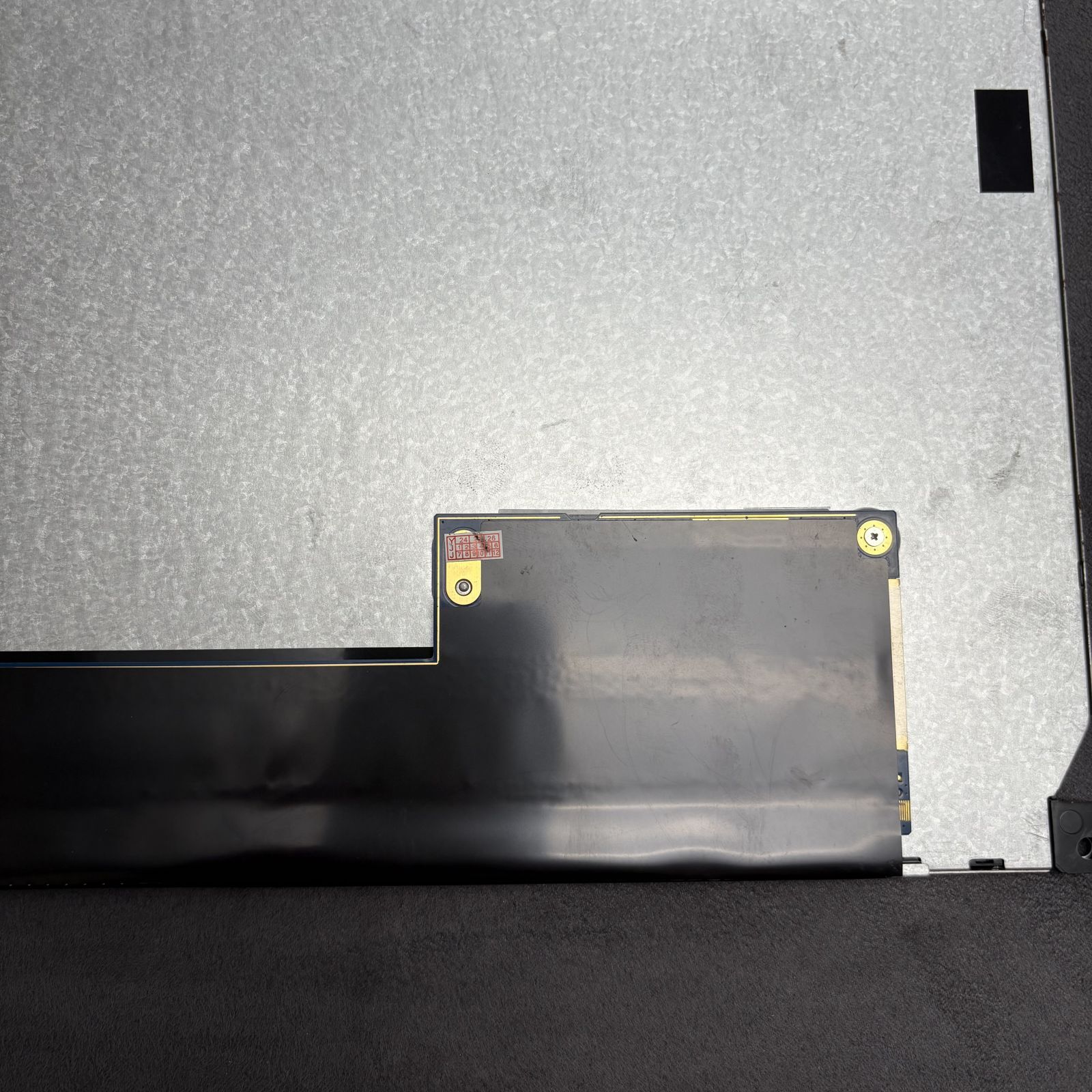New In Box 12.1″ LCD Screen Display Panel For SHARP LQ121S1LG81