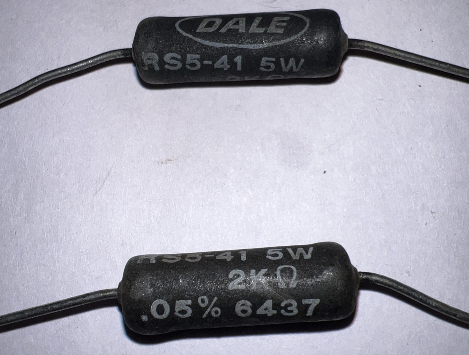 Dale 2000 Ohm High Precision Wirewound Resistor 0.05%Tolerance New Quantity of 2