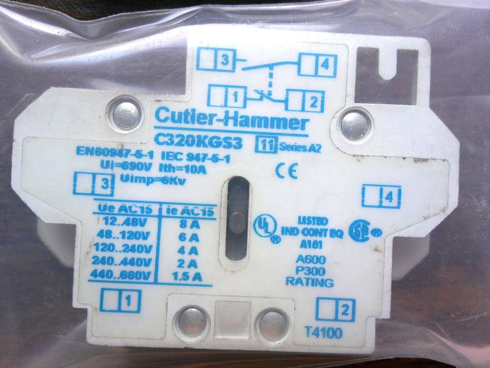 «LOT OF 2» CUTLER HAMMER (1) C320KGS3 & (1) C320KGS4 SER. A2 AUXILIARY CONTACTS