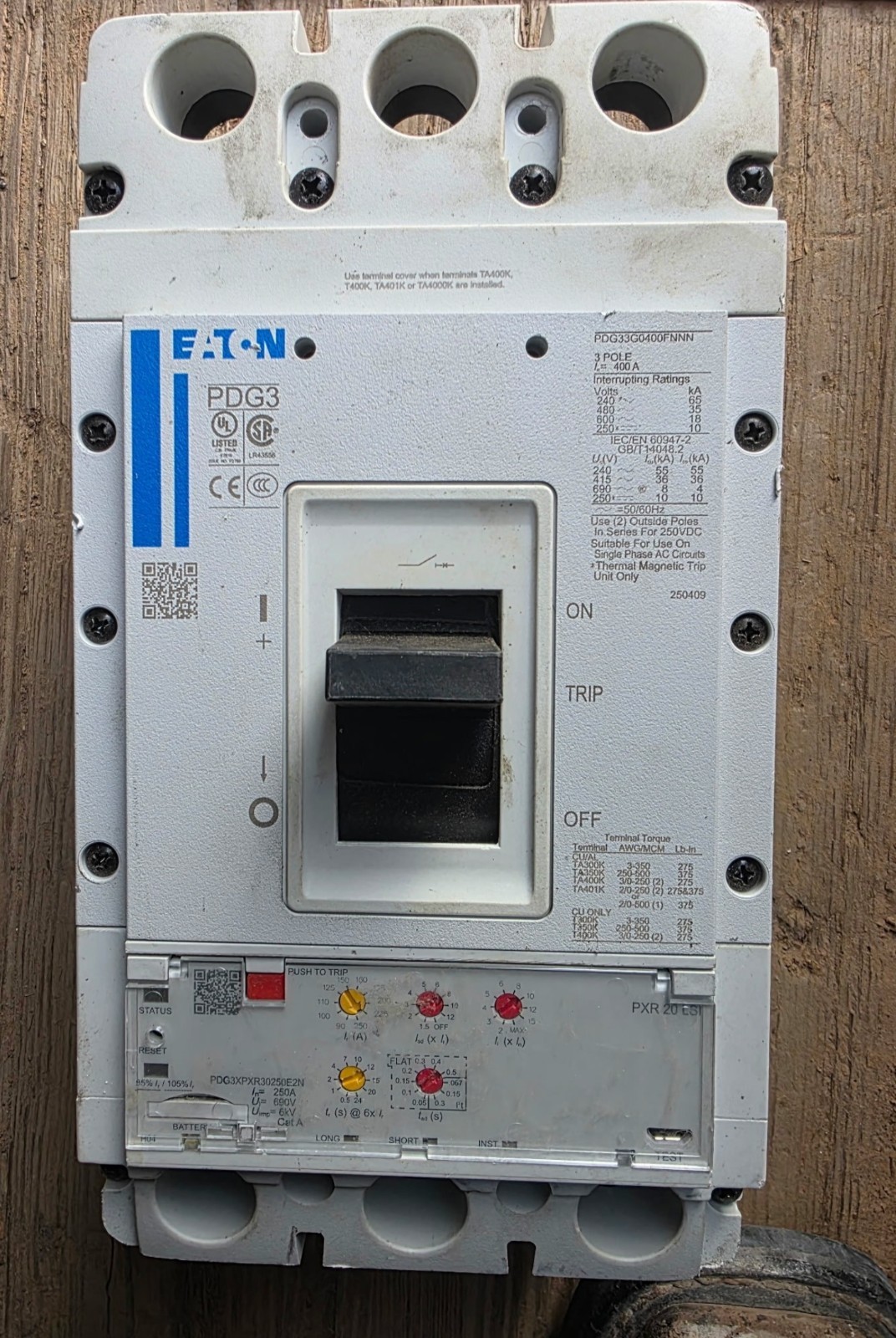 Eaton PDG33G0400FNNN Circuit Breaker