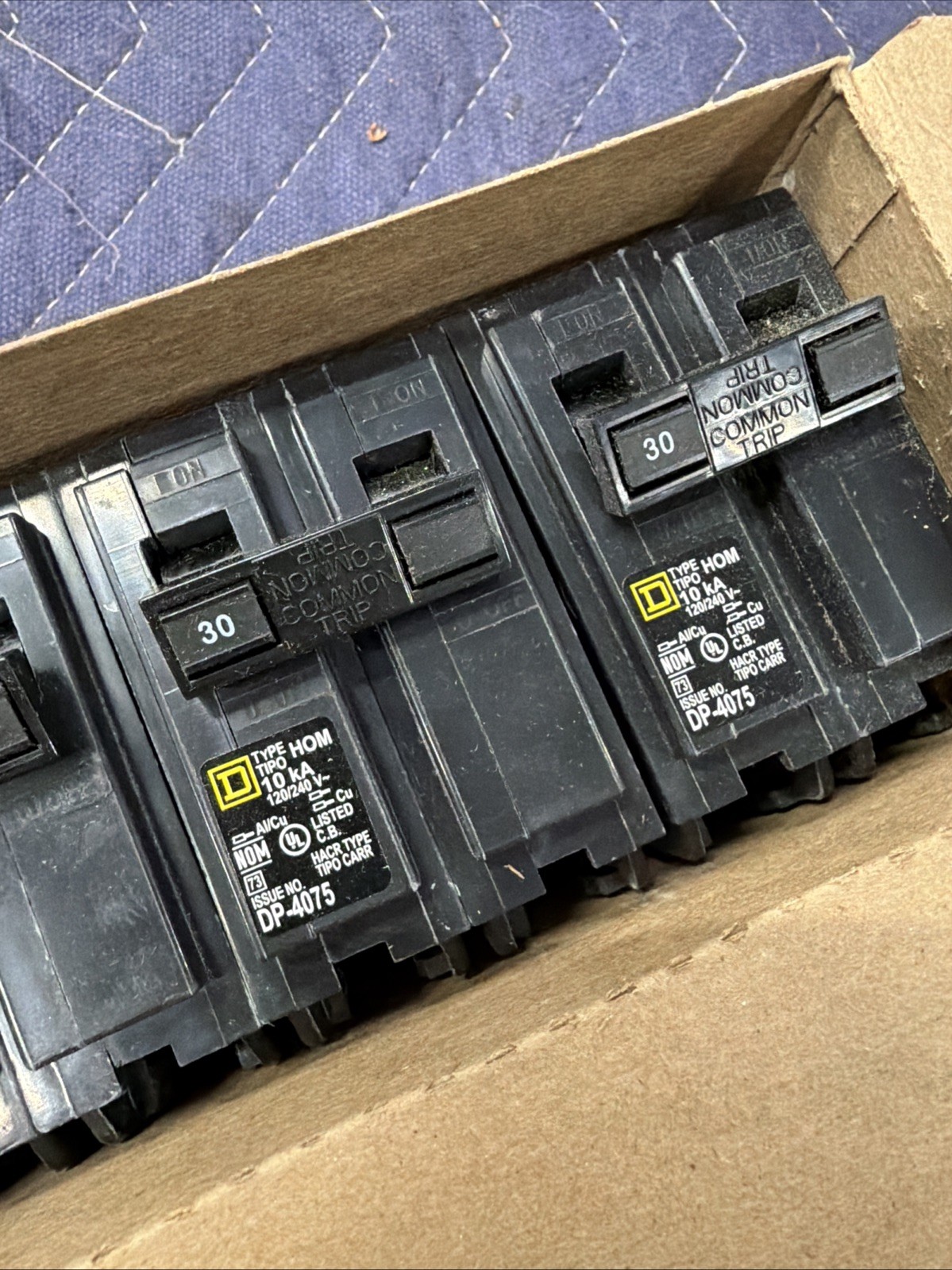 Square D HOM230 (5 PACK) 30 Amp 2P Circuit Breaker 120/240V Lot Of 5 NEW IN BOX