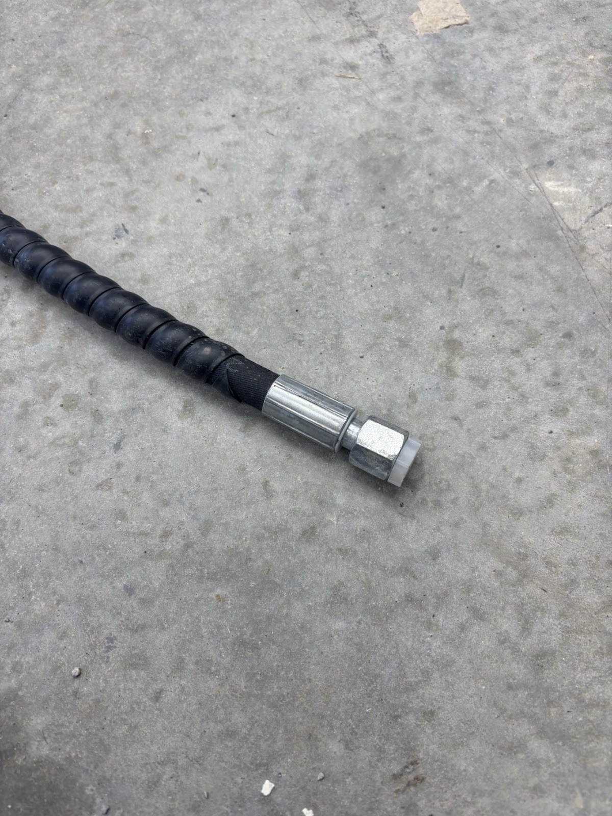 Agt Miva Chinese Mini Excavator Hydraulic Hose 5/16 M16x1.5 X 24” 90’ & Straight