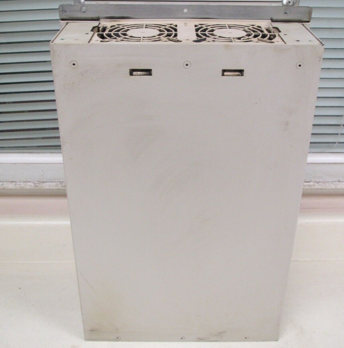 YASKAWA CIMR-ACAA0103AAA-0121 CIMR INVERTER 103A 55KW IP00 400VAC FREE SHIPPING