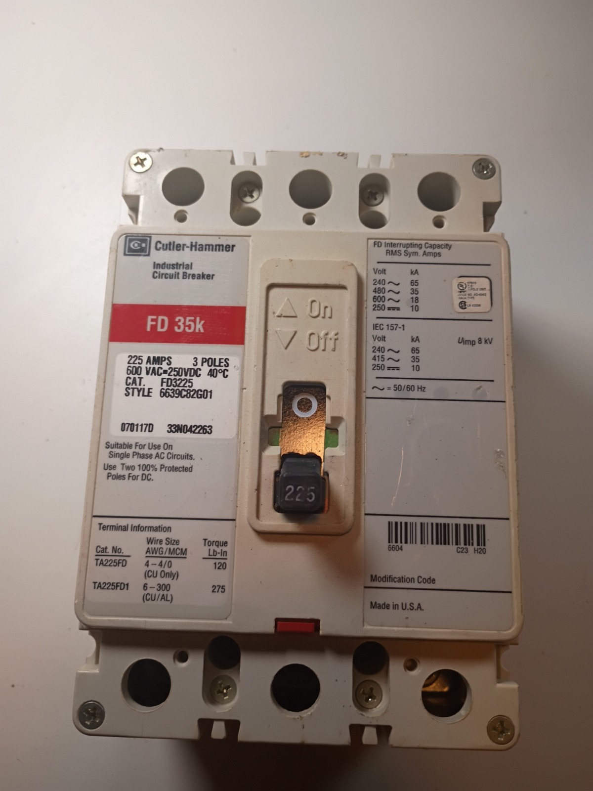 Eaton Cutler Hammer FD3225 Circuit Breaker 3 Pole 225 Amp 600V