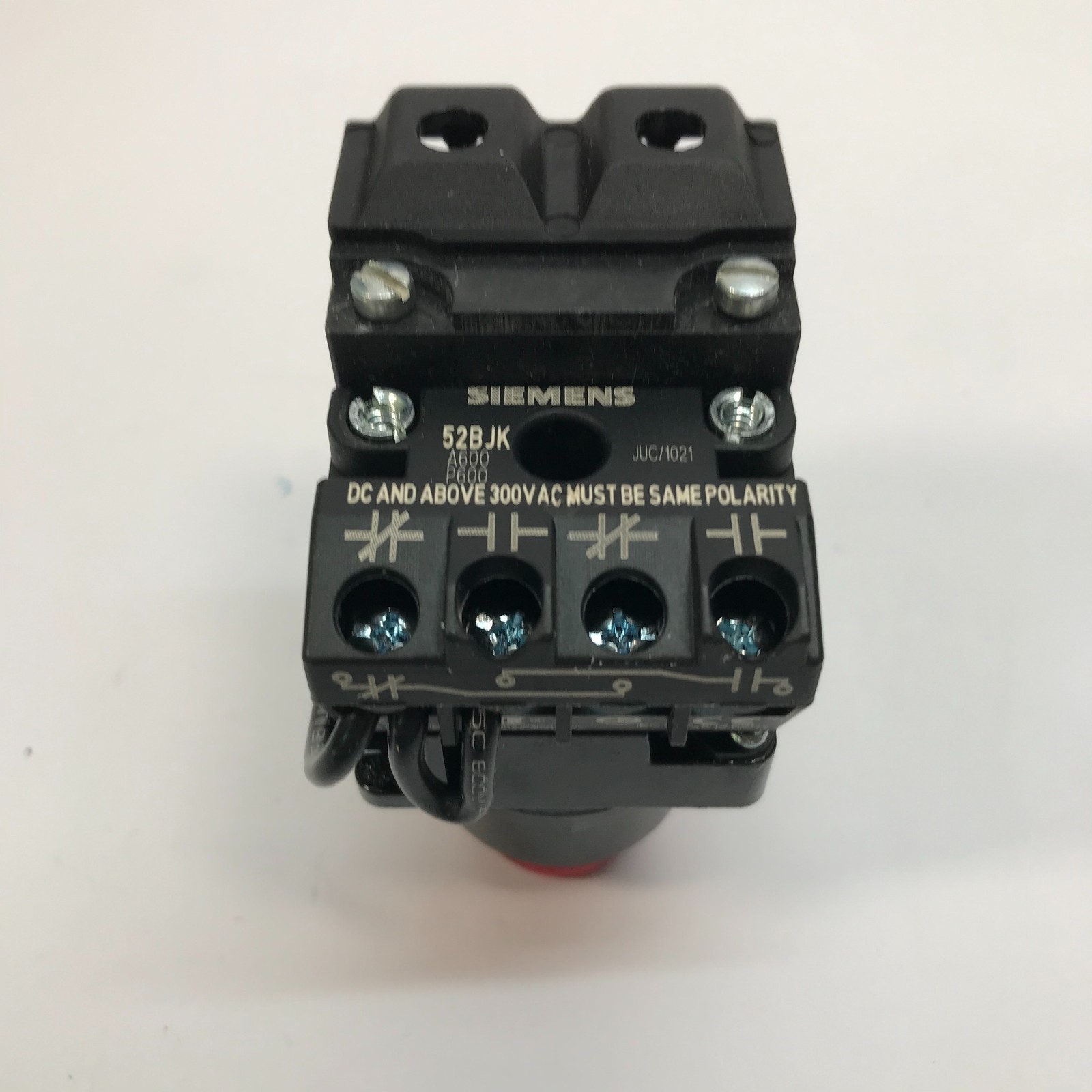 Siemens 52BT6G2AB Push to Test Pilot Light Transformer Type 120 Volts, AC – New