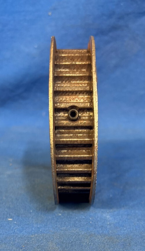 TIMING PULLEY OUTSIDE DIAMETER 4-1″ INSIDE DIAMTER 5/8″ PITCH 1-1/2″ WIDTH 5/8″