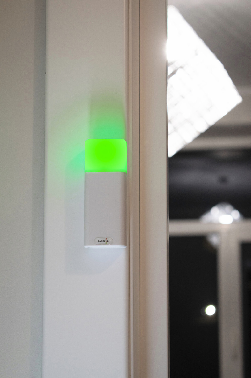 Luxafor Bluetooth PRO – Wireless LED Busy Light for the offise