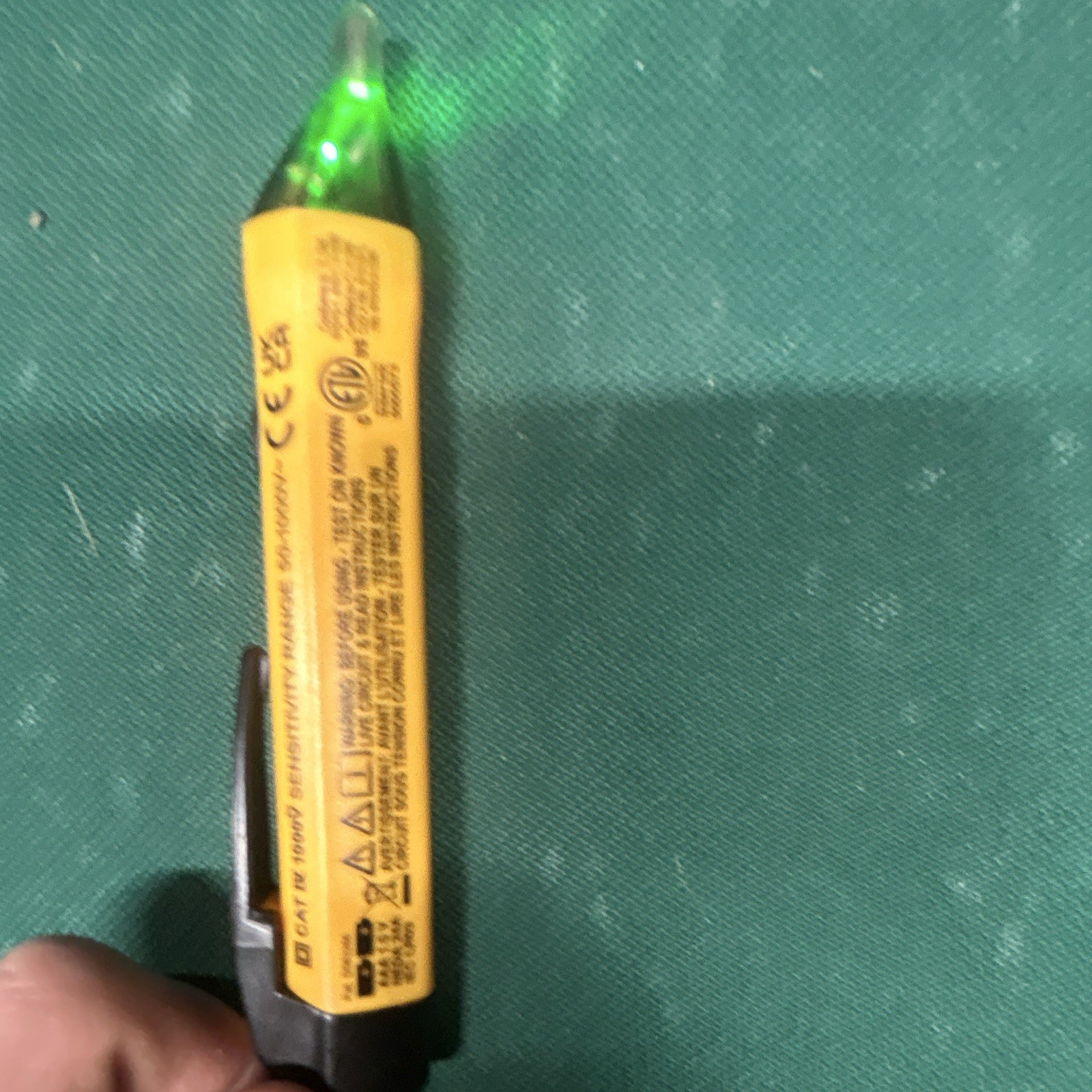 Klein Tools NCVT-2 Non-Contact Voltage Tester Pen 12-1000V CAT IV 50-500Hz