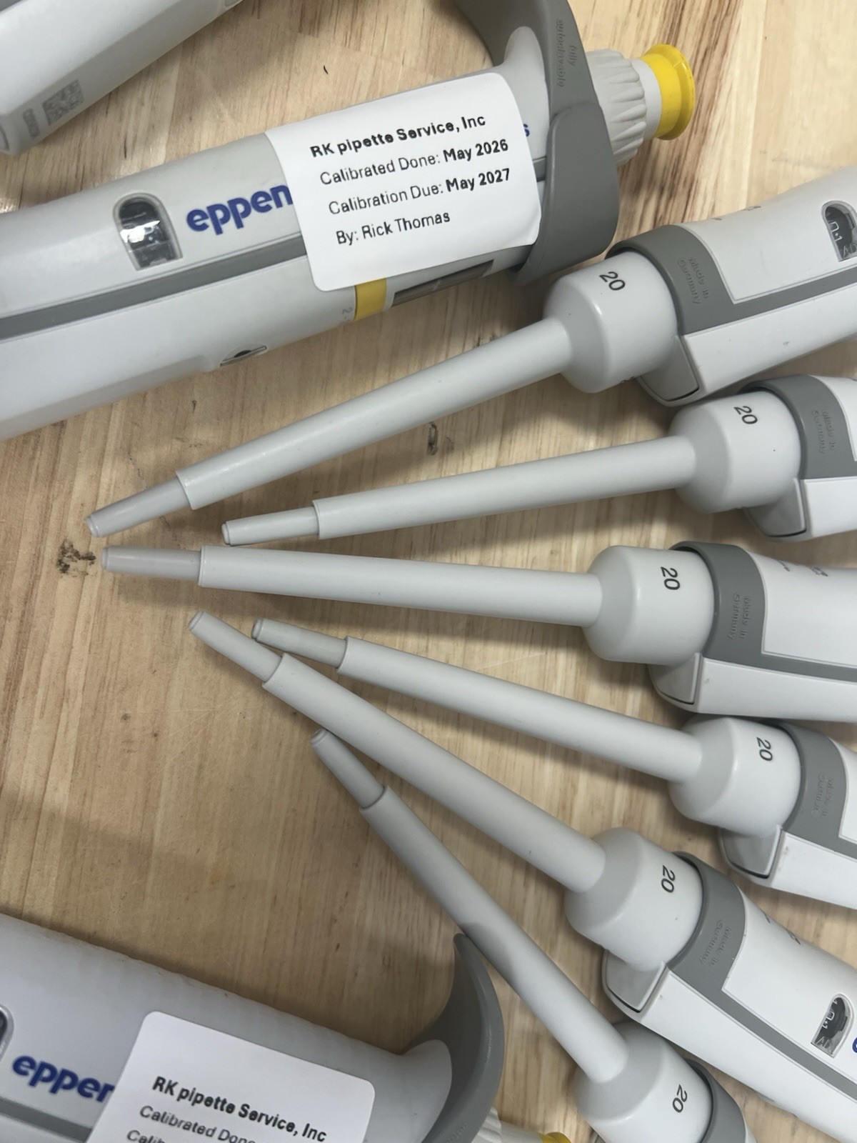 Eppendorf Research Plus 2ul-20ul Single Channel Pipette Yellow Top (3123000039)