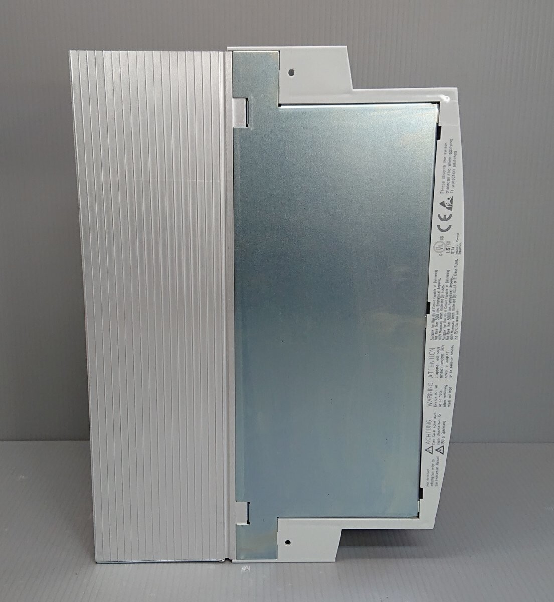 MINT CONDITION LENZE EVS9323-ES Servo Drives *EXPRESS SHIP AVAILABLE