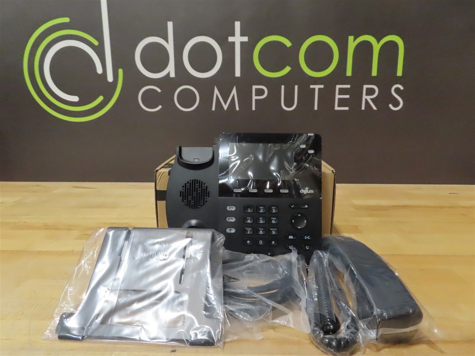 Digium D60 IP 2-Line Phone with HD Voice, Backlit Display 1TELD060LF Sangoma