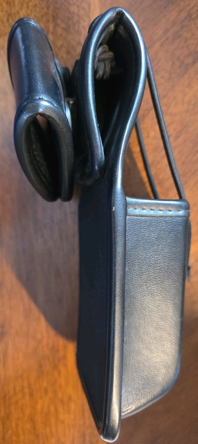 Bianchi AccuMold Elite Universal Leather Radio Holder with Swivel