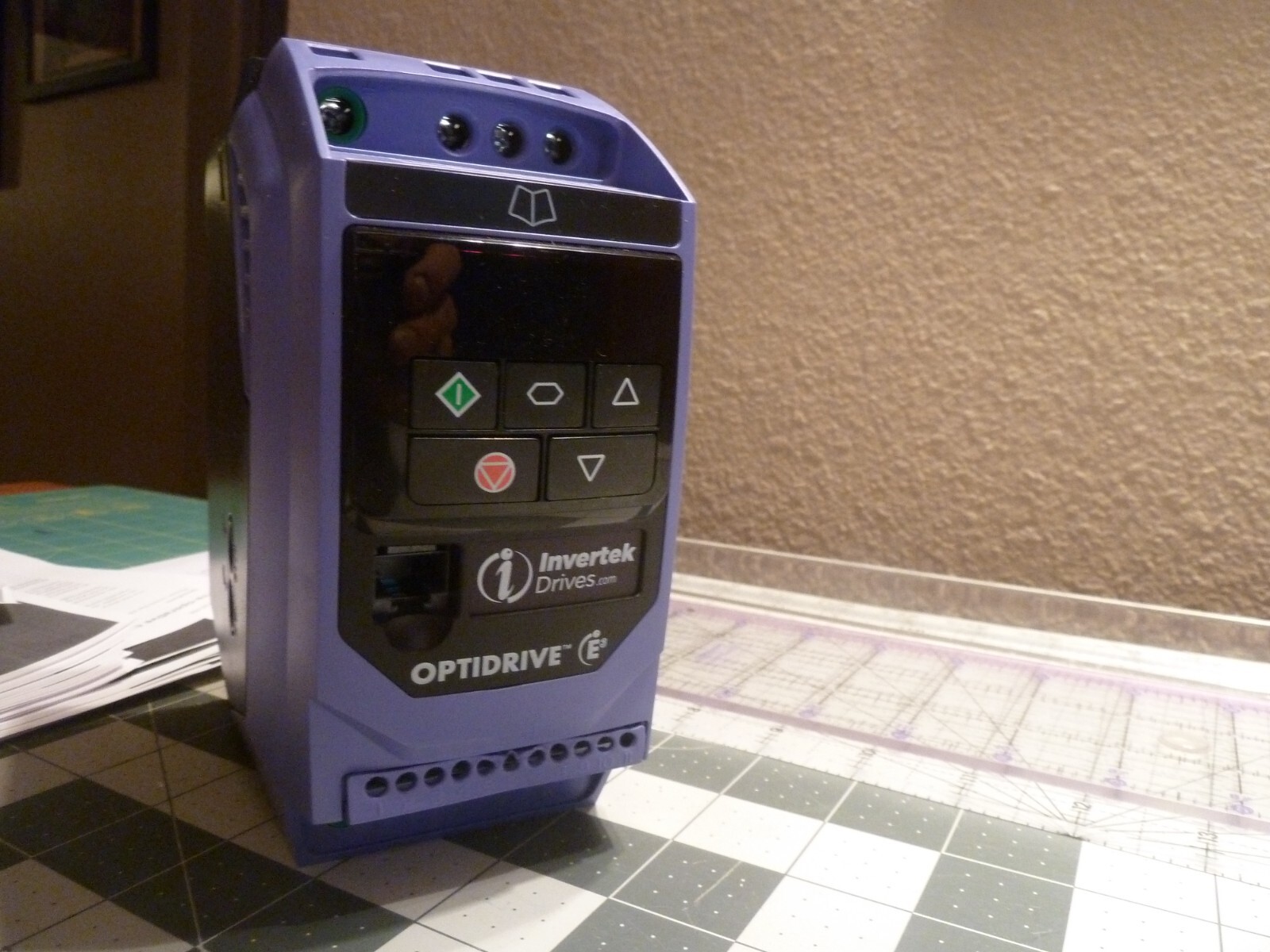 Invertek Optidrive E3 ODE-3-120023-3012 Variable Frequency Drive IP20 / UL Open