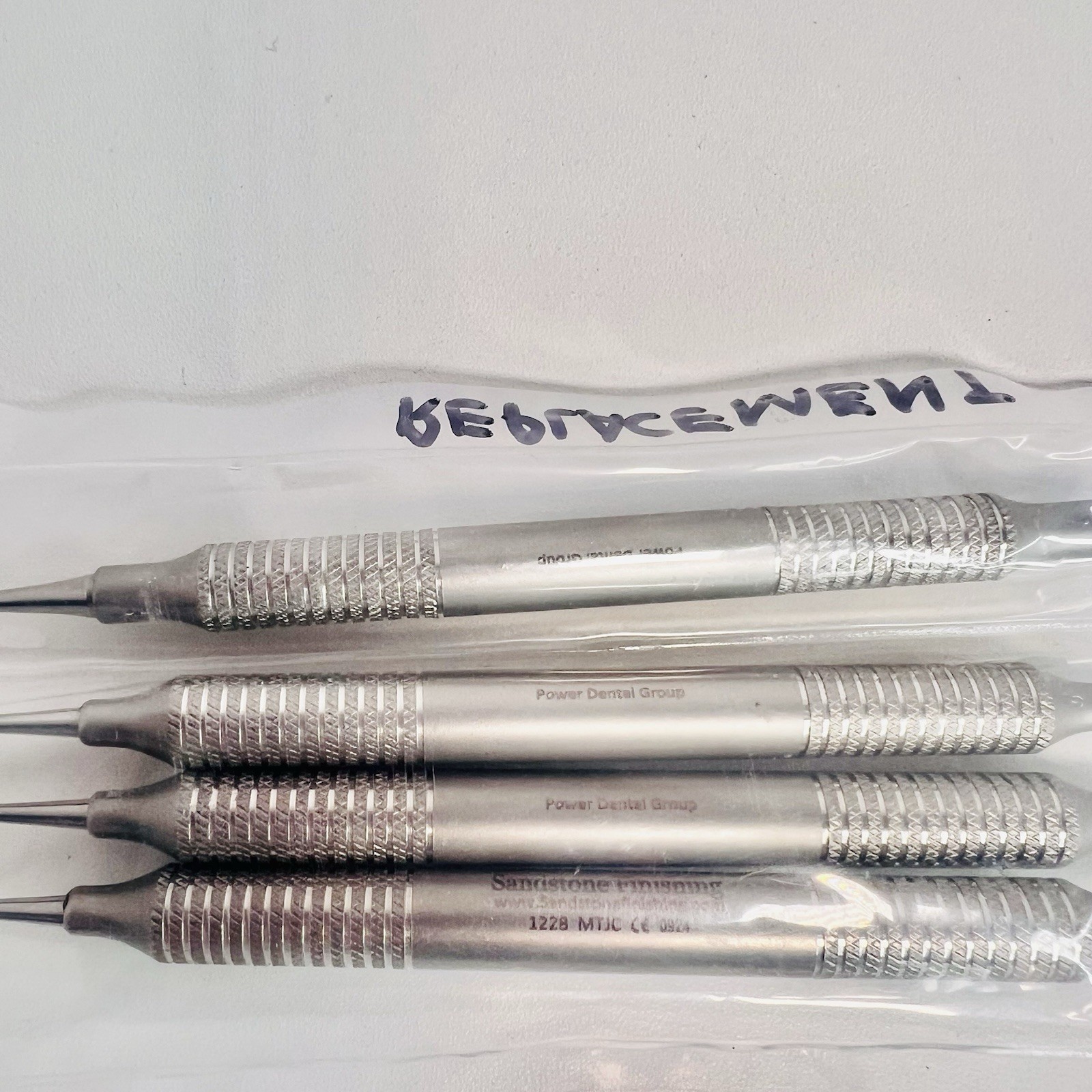 Sandstone Finishing – Dental Scaler 4 Pc Set Sickle Scalers + Gracey Curette 5/6
