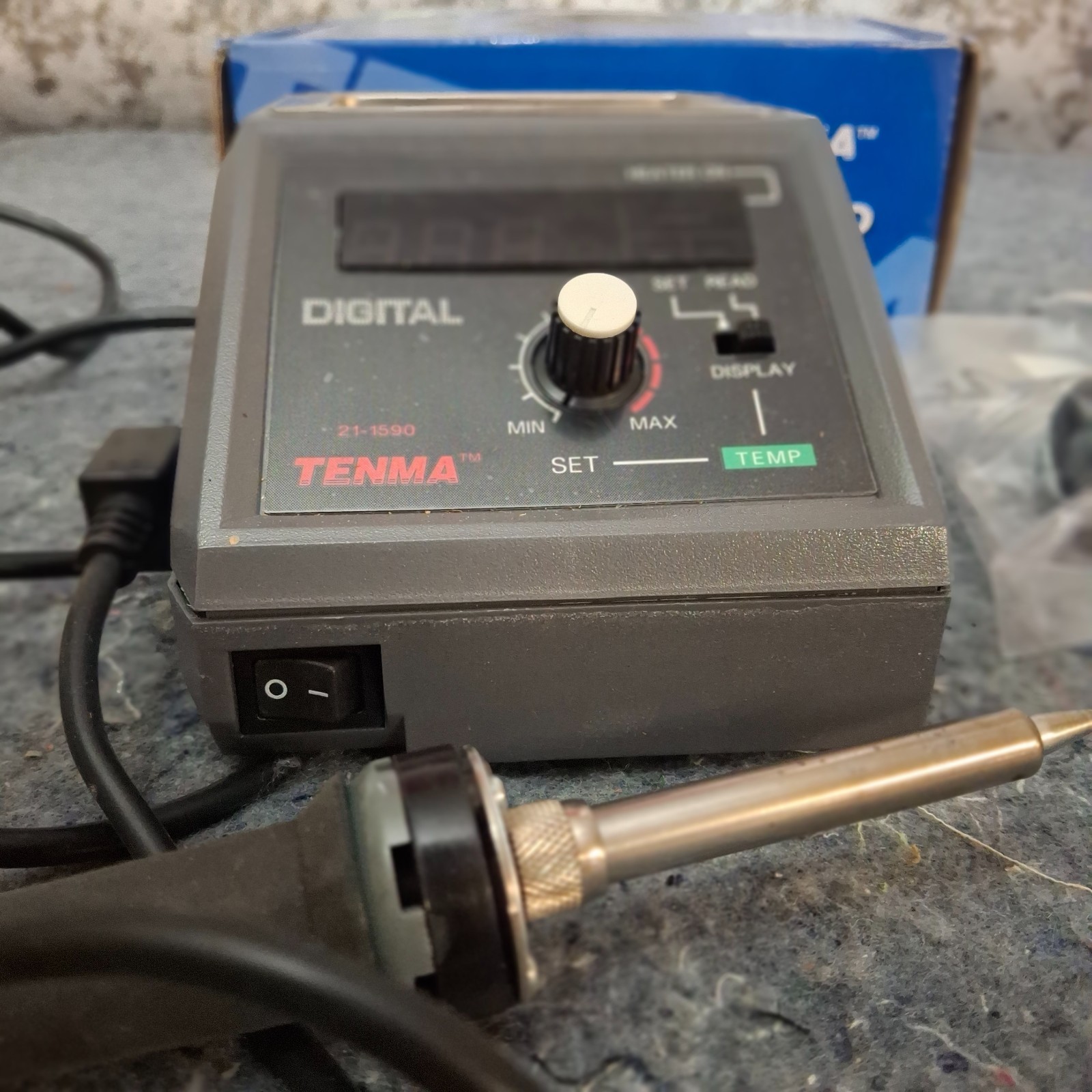 Tenma Temperature Controlled Soldering Station 21-1590 Digital / Extra Tips