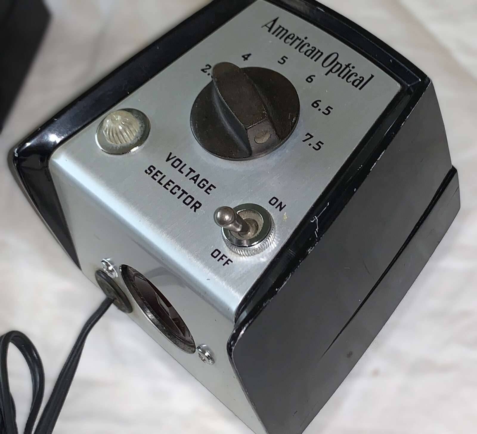 American Optical Voltage Selector Mod. 350 2.5 – 7.5 volts A/C 60 Cycle 28VA