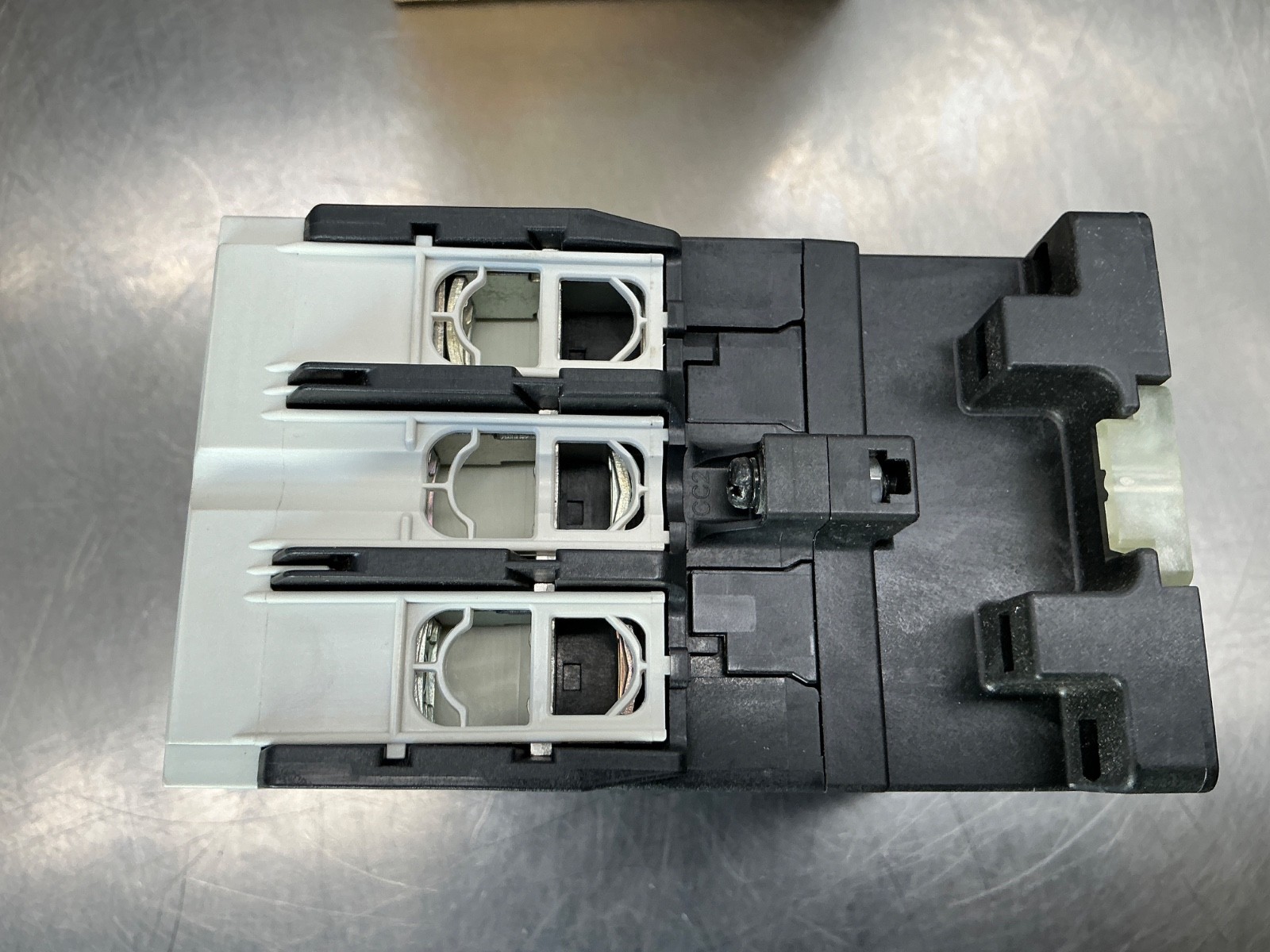 Fuji SC-E4 Magnetic Contactor 100-110v 50Hz, 110-120v 60Hz