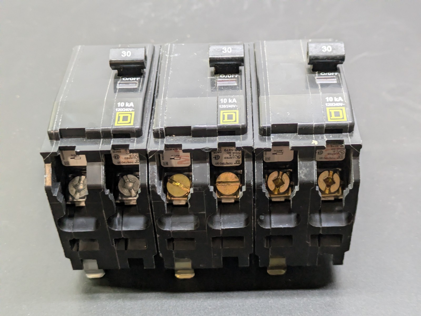 QO230 – Square D 30 Amp 2 Pole 120/240V Mini Circuit Breakers – Lot of 3