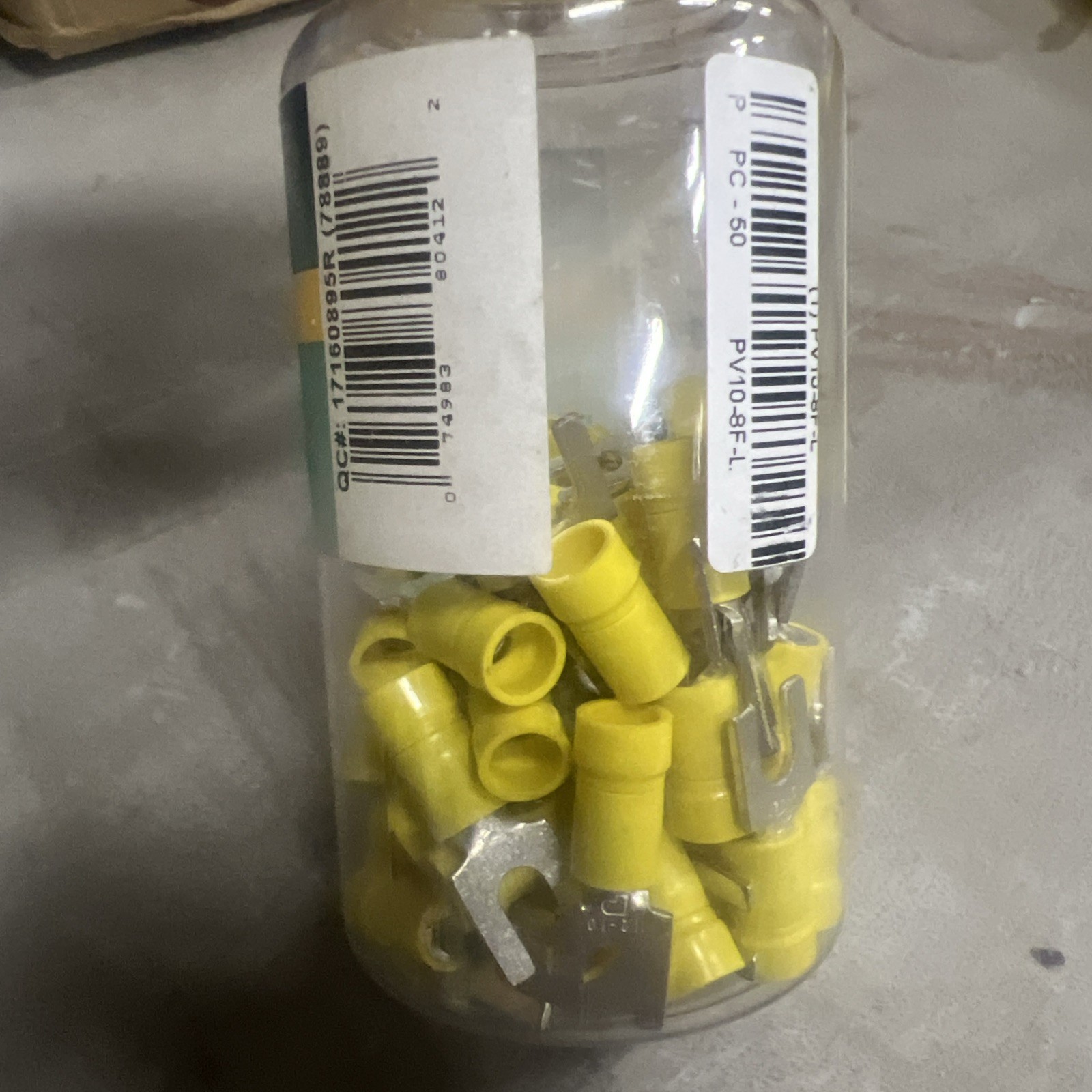 PANDUIT PV10-8F-L 14-10 AWG Vinyl Fork Terminal #8 Stud LOT OF 50  