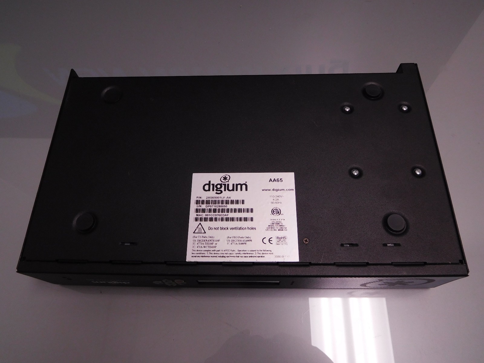 Digium Switchvox 65 AA65 Asterisk VoIP System 2AS65001LF-A4 w/ Wildcard TDM410