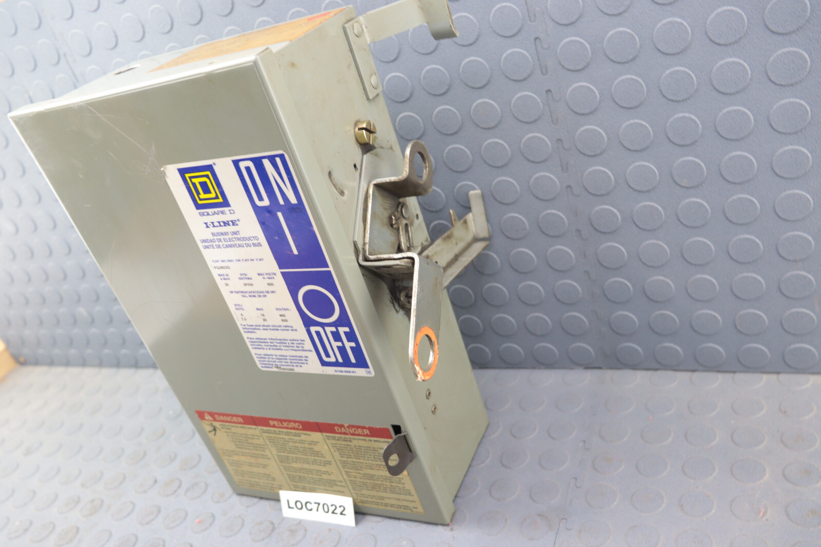 SQUARE D BUS PLUG PQ3603G I-LINE 30A 600V 3P3W 3PH 30AMP BUSWAY SWITCH LOC7022