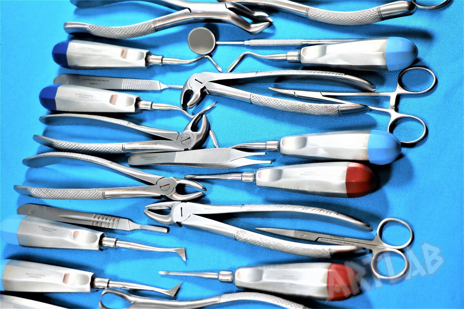 NEW GERMAN 72 PC ORAL SURGERY DENTAL EXTRACTING ELEVATORS FORCEPS INSTRUMENT KIT