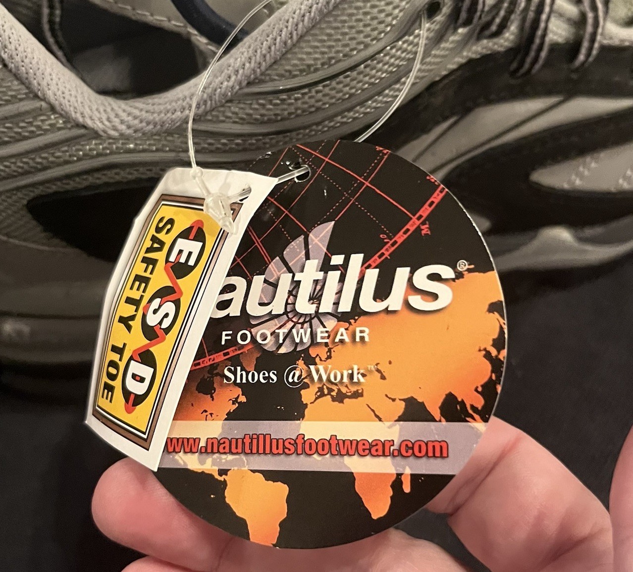 Nautilus Safety Footwear N1360 Womens ESD Safety Toe Athletic Work Shoes Size 9