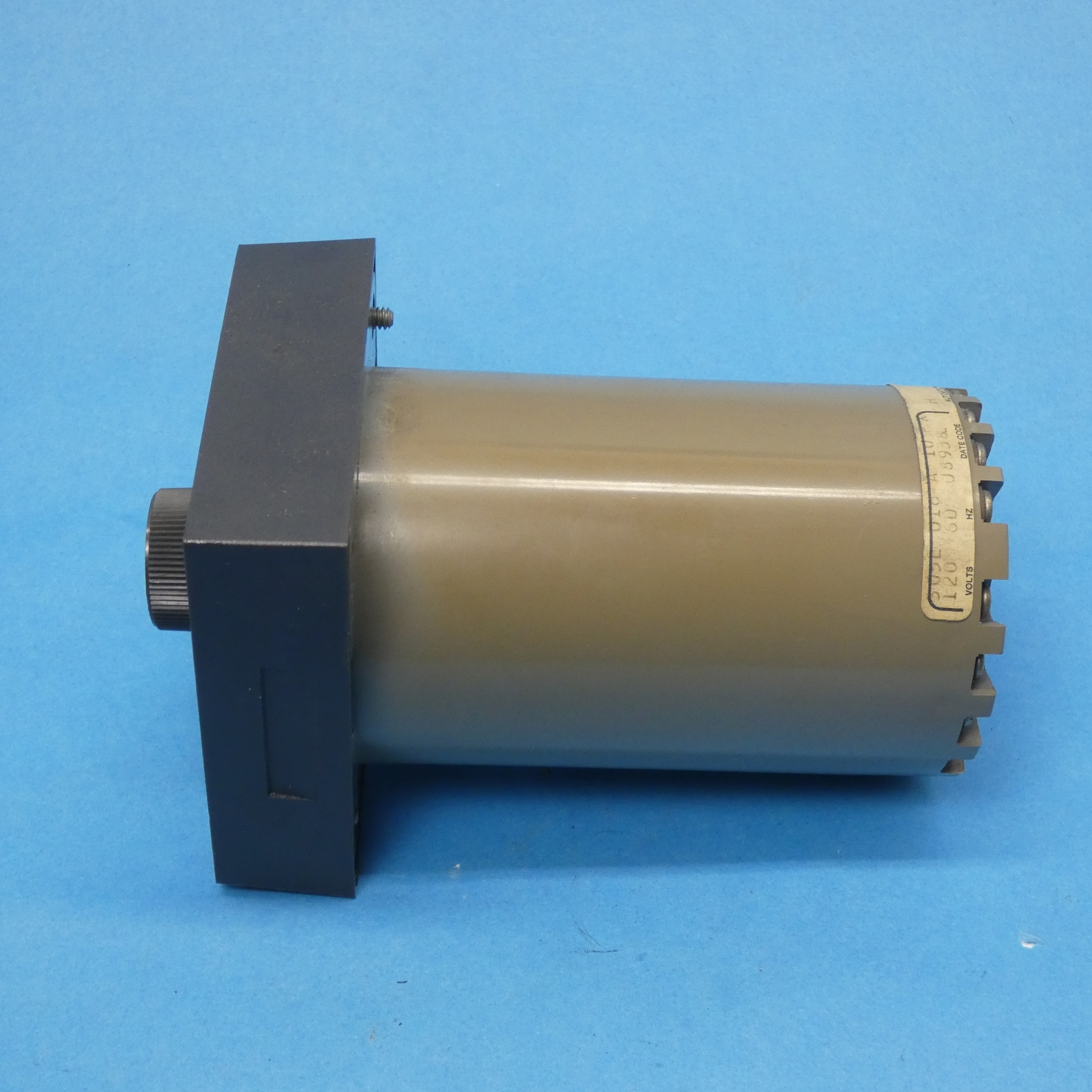 ATC 305E016A10PX ON Delay Timer 0-30 Minutes 120 VAC Tested