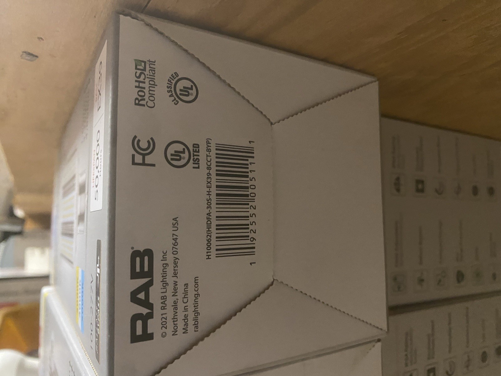 RAB HIDFA-205S-EX39-8CCT-BYP LED Corn Cob 205W 30750LM 3/4/5K 120-277V EX39 New
