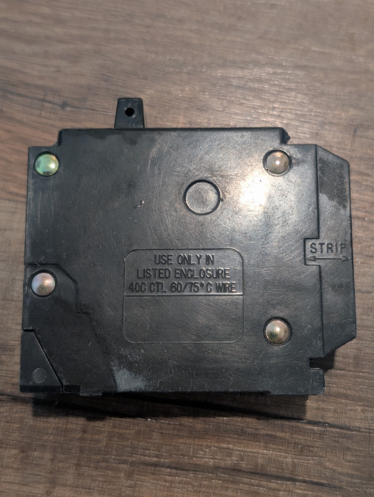 Eaton Cutler-Hammer BD2020 BR2020 Breaker W/O Rejection Clip 20/20 Amp 120V ~NEW