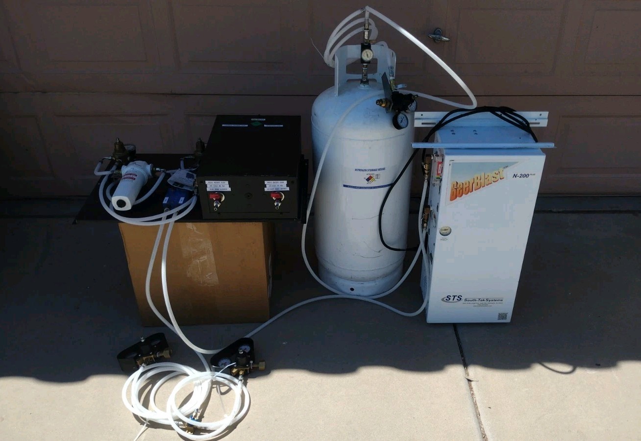 Beer Blast N200 Nitrogen Generator, N2 Tank, Draft Beer Co2/N2 Gas Blender
