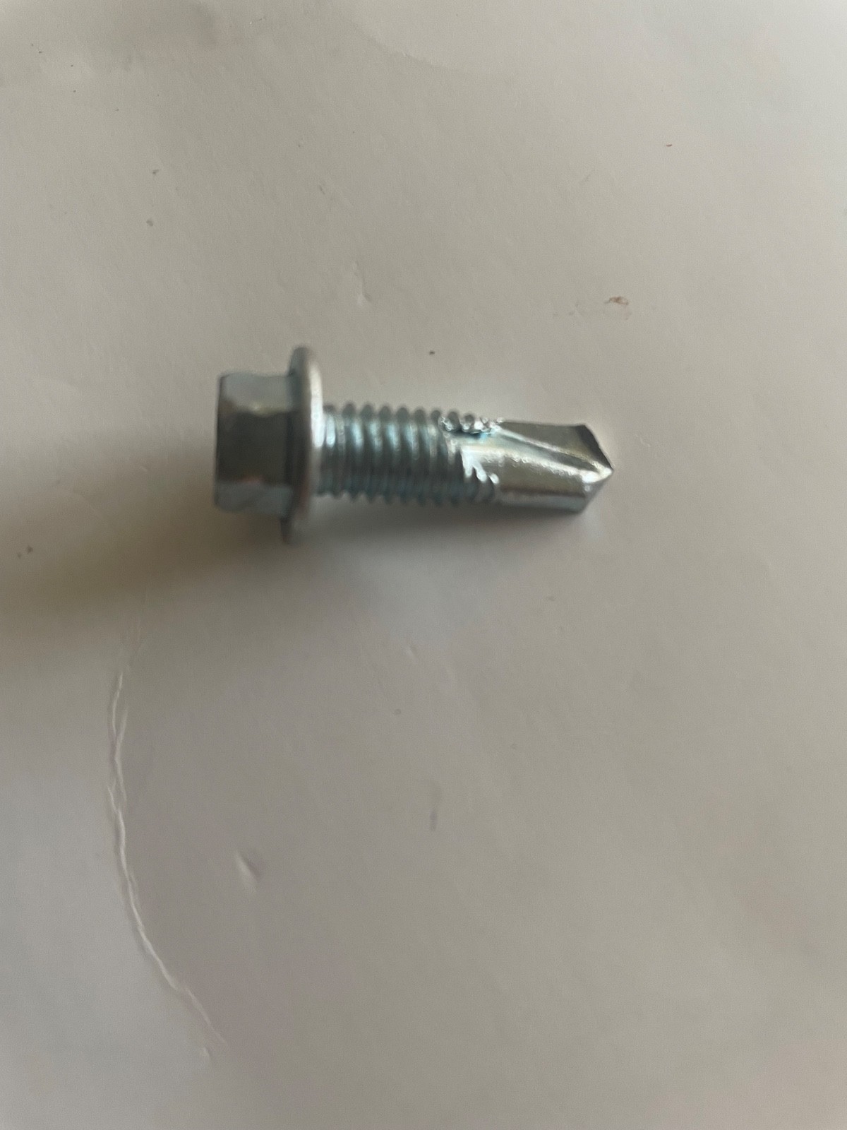 100 Count – Elco Drilit Self Drilling Screws 5/16″-18 x 1″ Type 3 3/8″ Hex Head