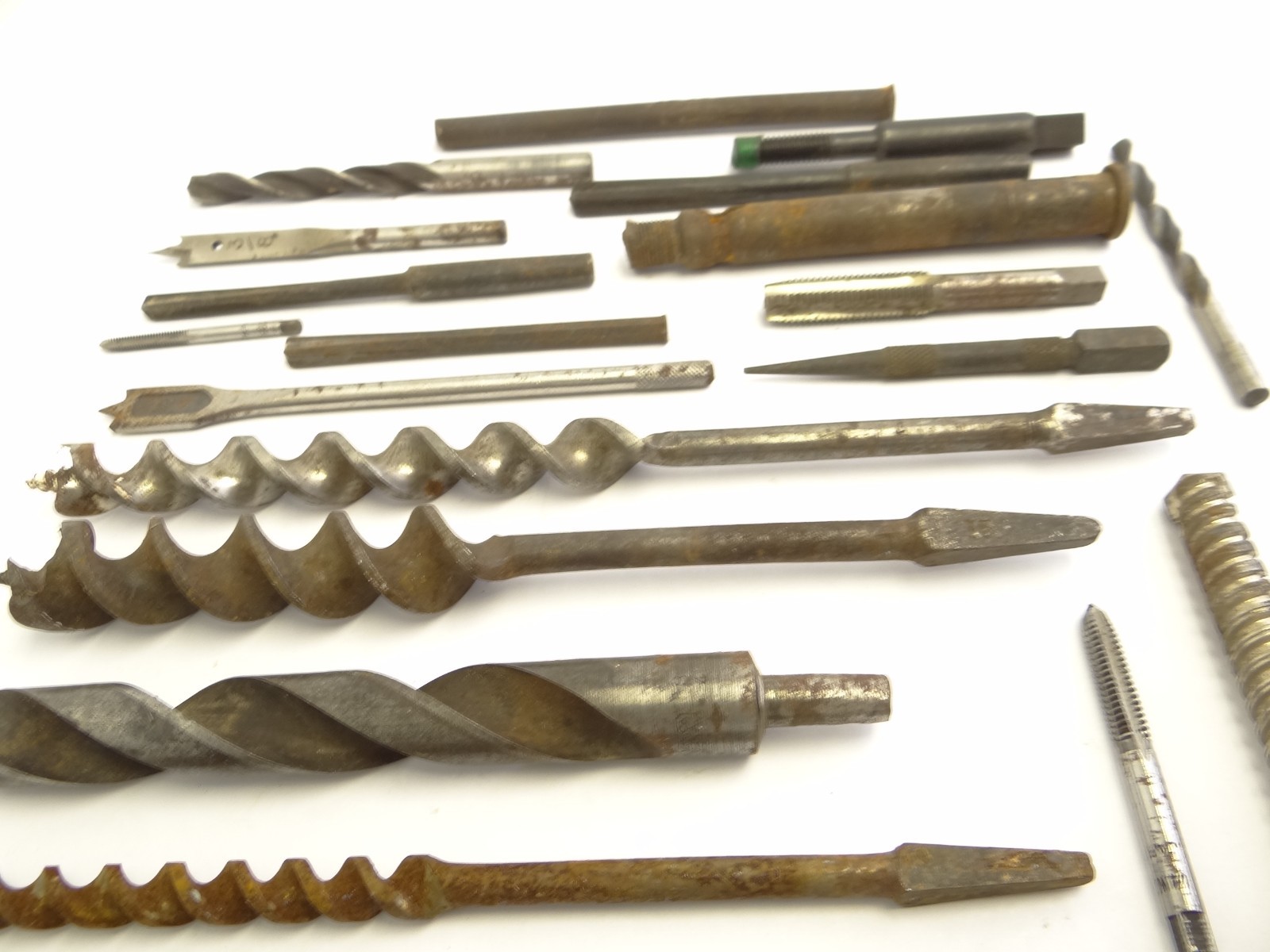 Mixed Lot of Steel & Iron Auger Drill Bits Hand Tool Parts USA Red Devil Stanley