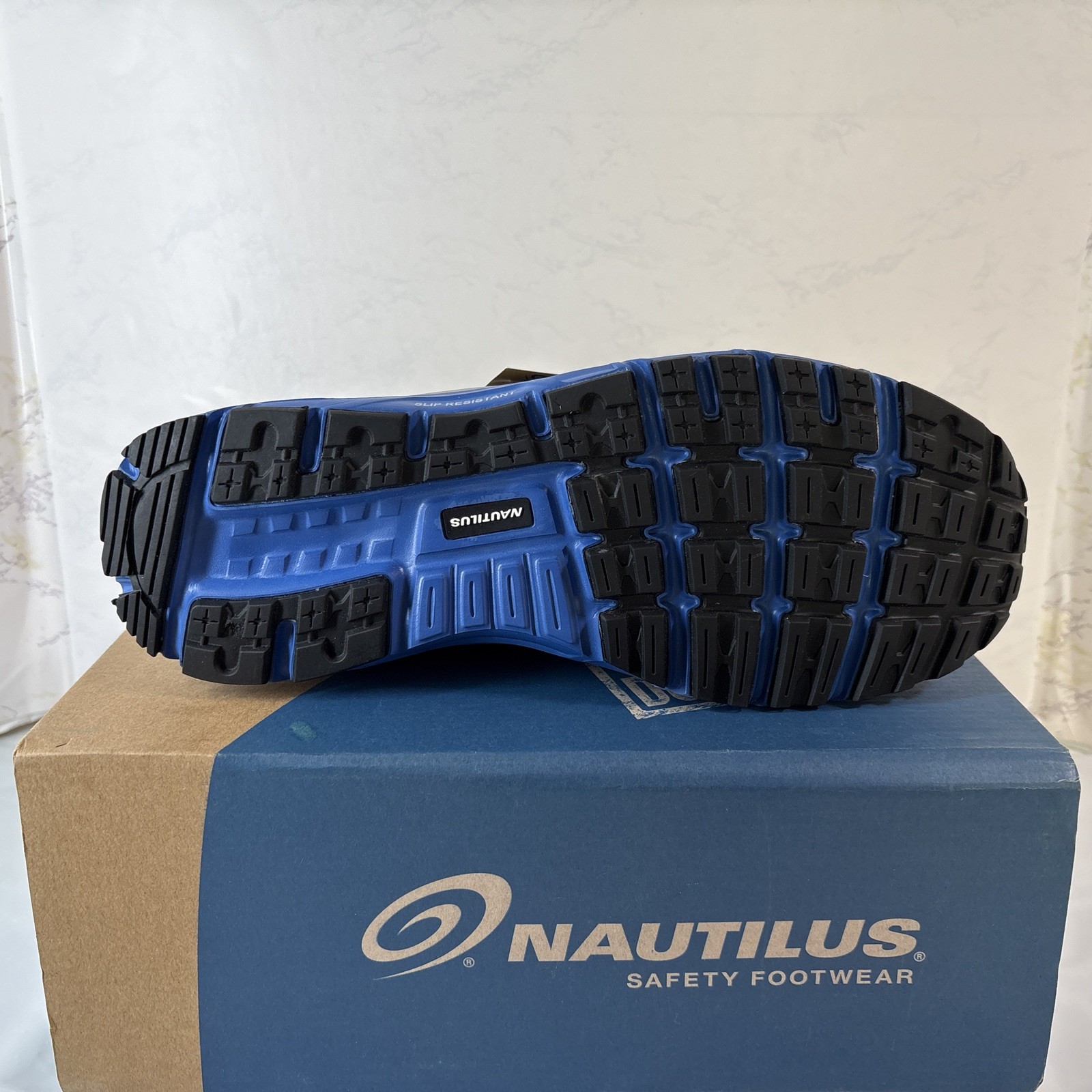 Nautilus Safety Footwear – N1056 Tempest EH Size US 8 Women’s