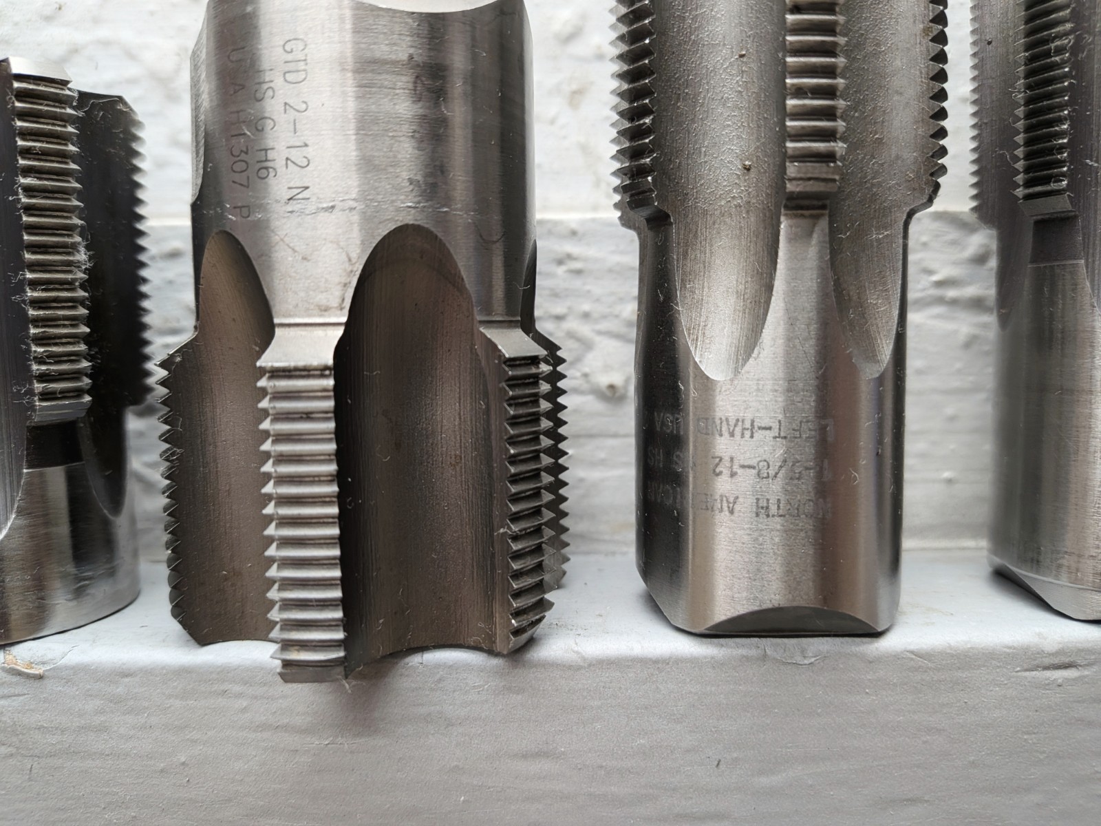 LOT OF USA LRG TAPS, GTD 1-3/8″, GTD 2″ -12, REGAL 1-5/8″, REGAL 1-5/16, 12PC