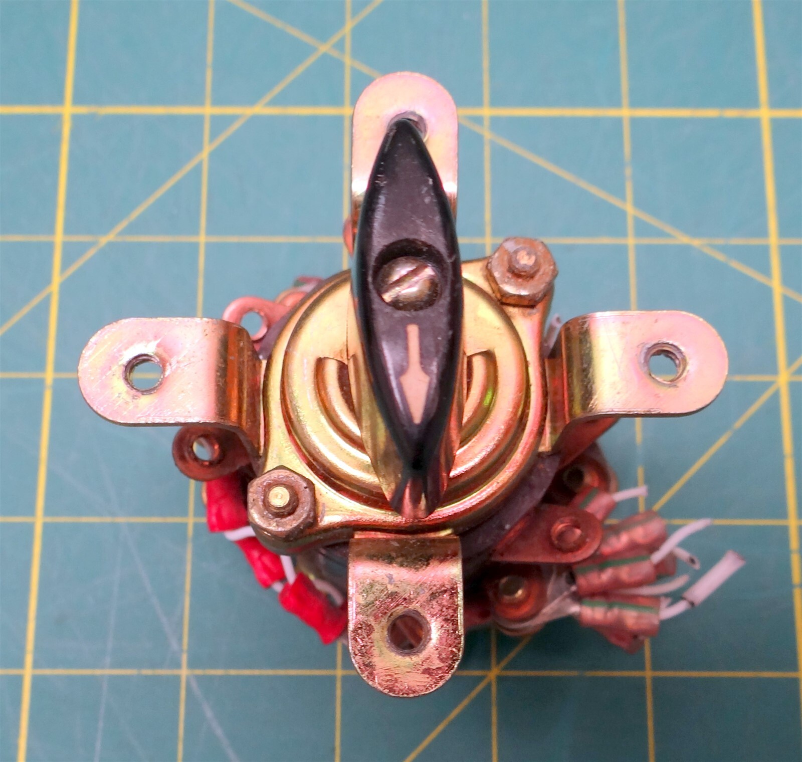 ElectroSwitch Series 101 Four Hole Mount Rotary-Action Control Switch