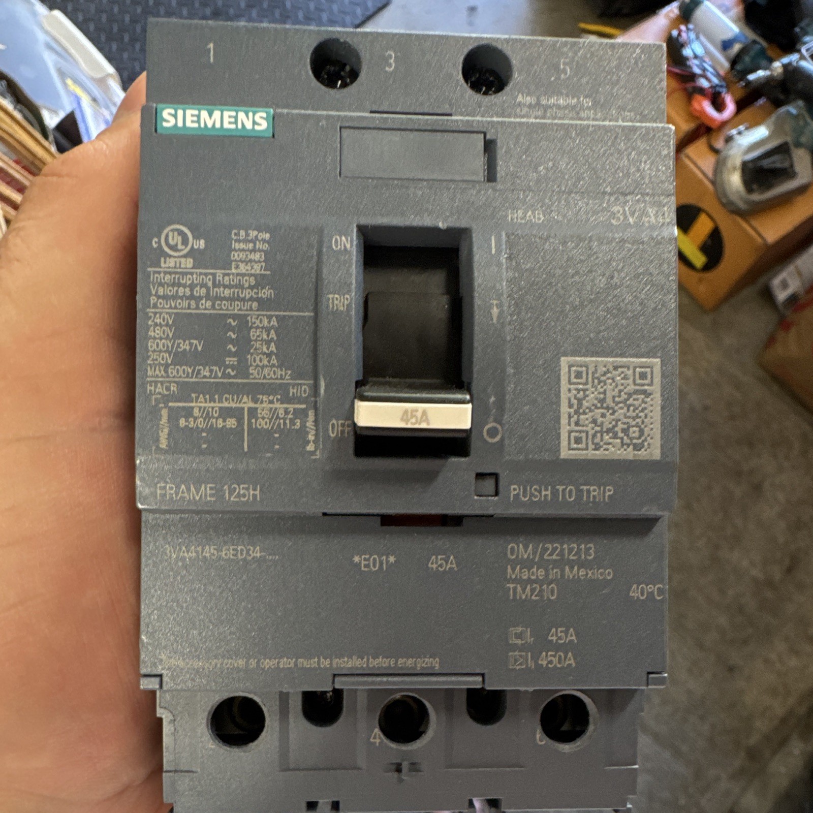 Siemens 3VA4 45A 3-Pole Molded Case Breaker 600Y/347V Push to Trip