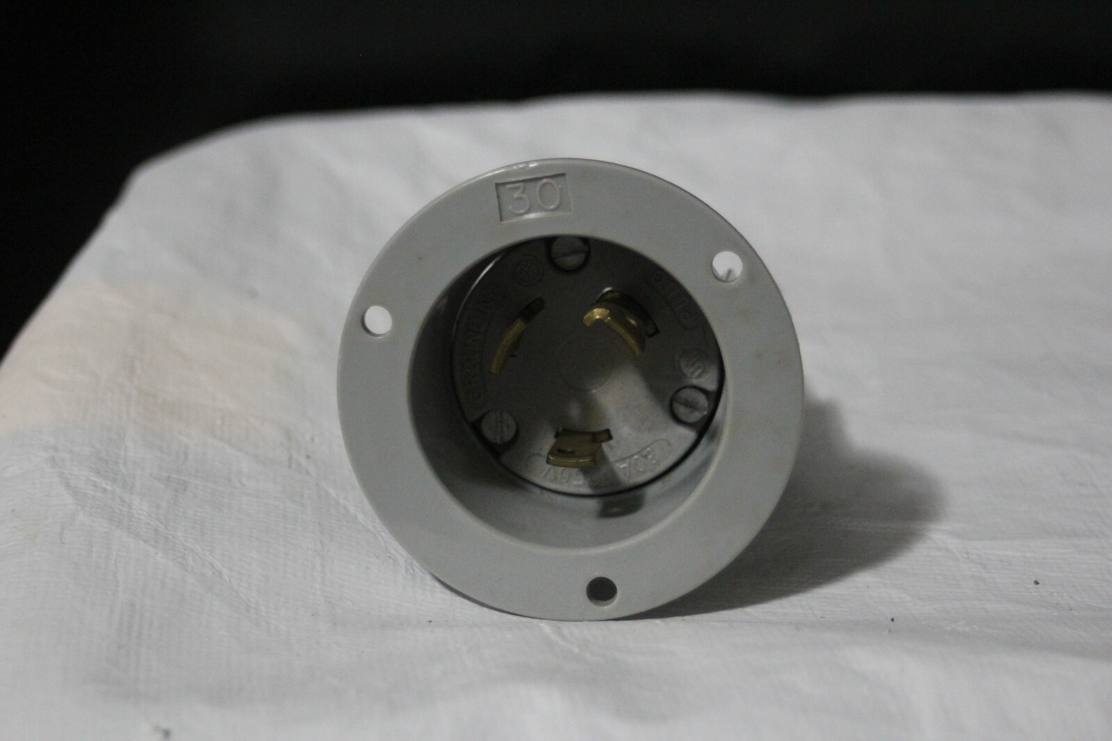 ARROW HART 6345 TWIST LOCKING FLANGED INLET 30A 250V 2P 3W GRO 947B UL
