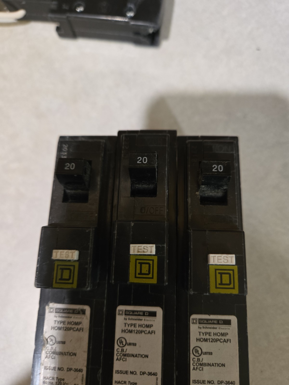 (3) Square D HOM120PCAFI Arc Fault Circuit Breaker Plug-On Neutral 20 amp USED