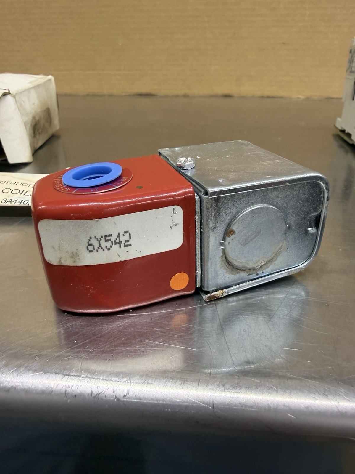 Dayton Electric 6X542 Solenoid Coil 24 Volt 50/60 HZ New Old Stock