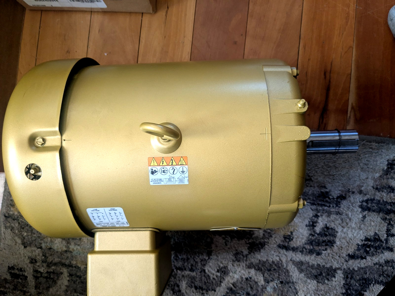 New Baldor 10 HP Super-E Electric Motor Em3711T 230/460 Vac 215T Frame RPM 3490