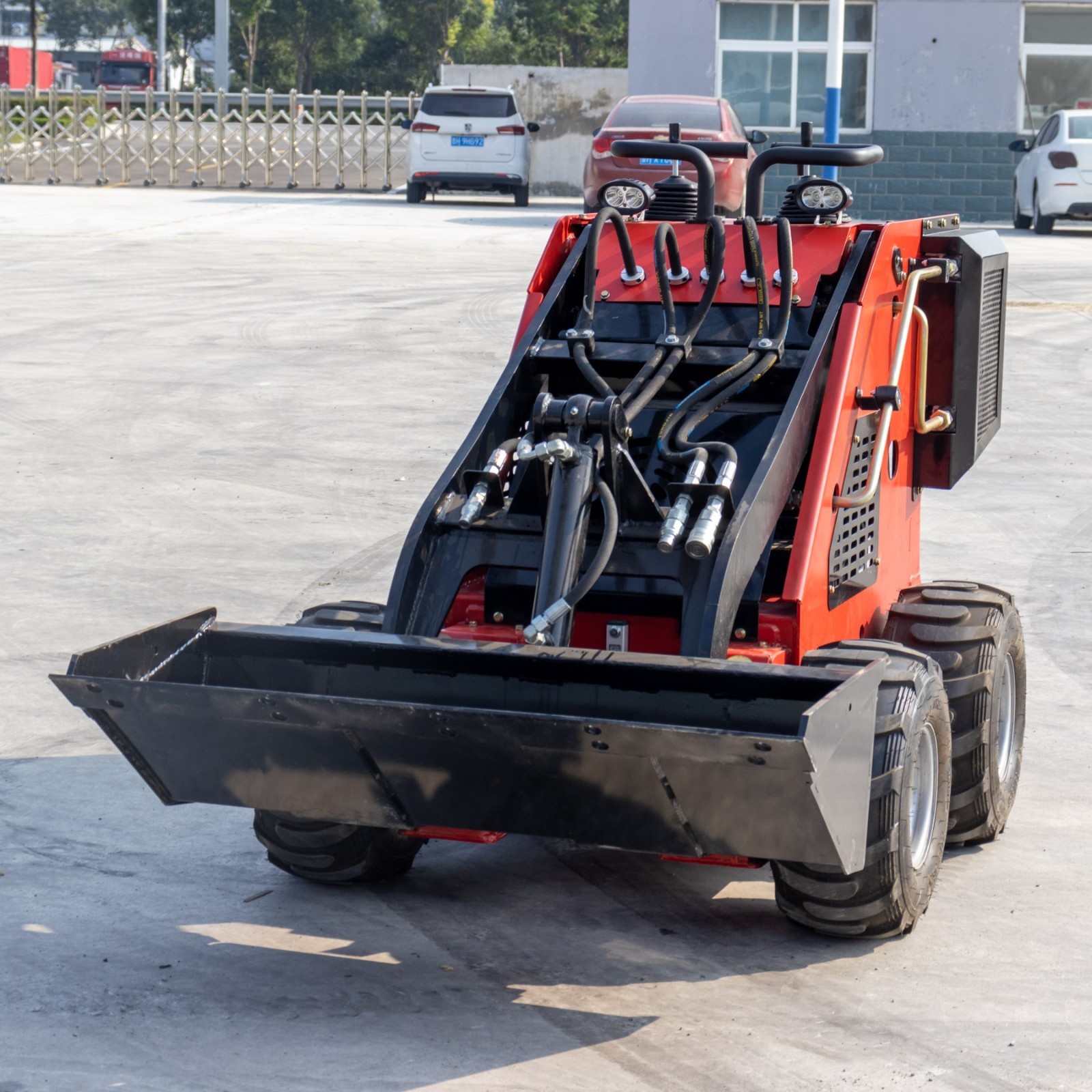 Free Shipping 320kg Wheel Mini Skid Steer Loader Stand On 13.5HP b&s Engine