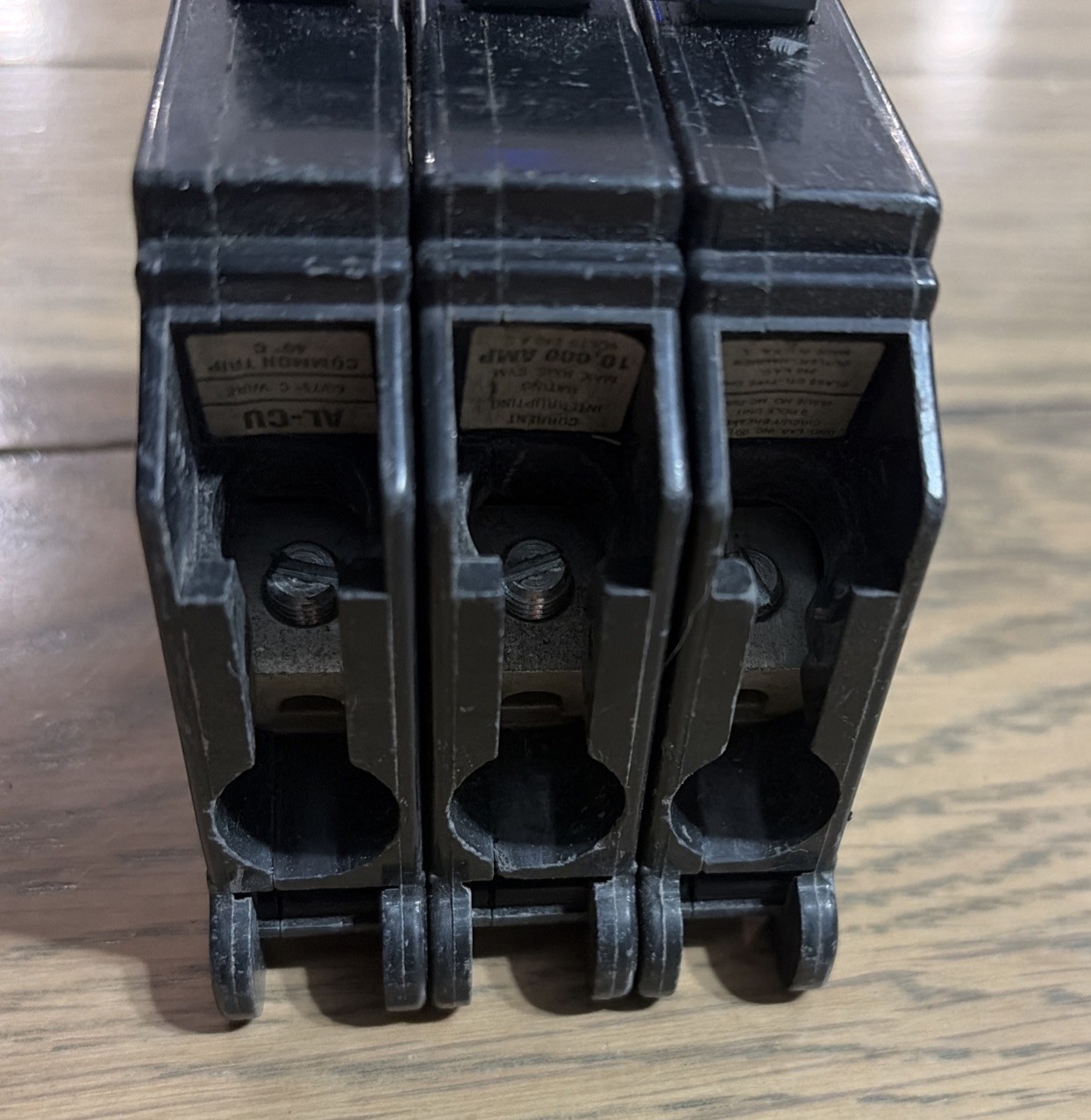 CUTLER HAMMER 3 POLE 20 AMP ELECTRICAL BREAKER # CHB320 NOS, OUT OF BOX