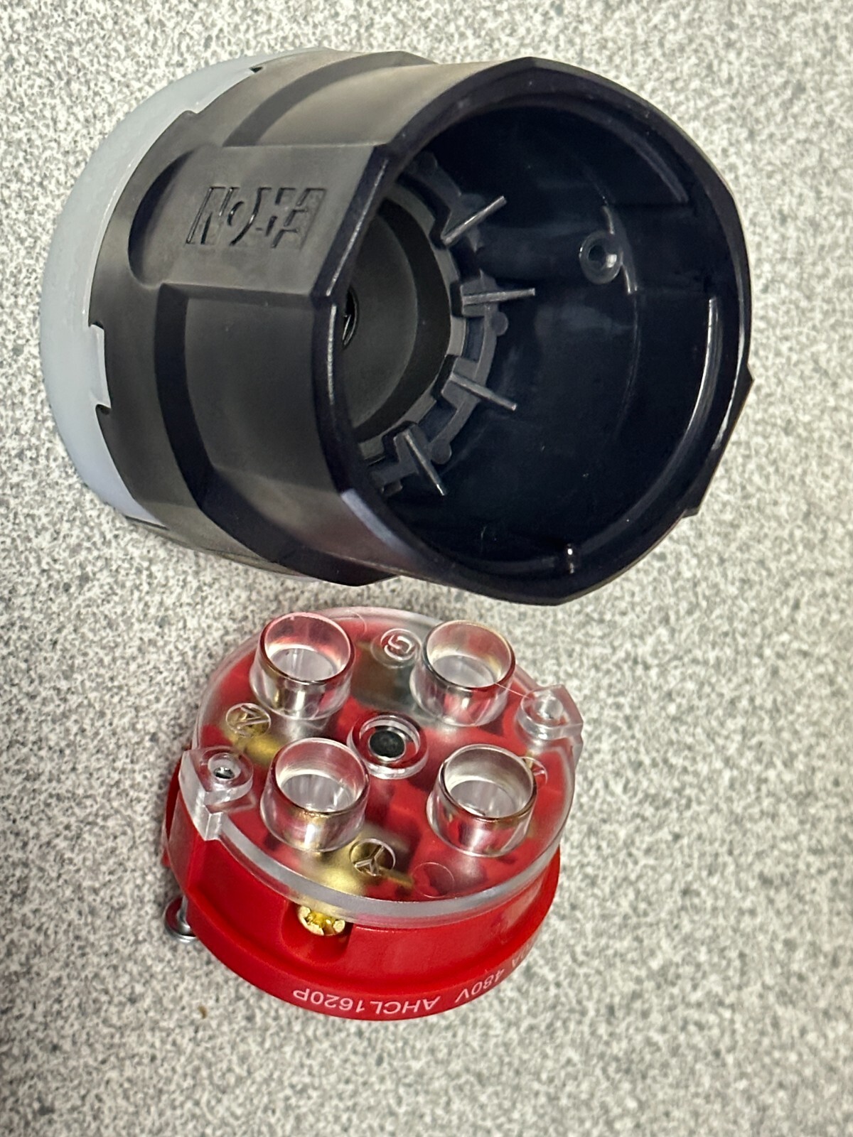 10 NEW Arrow Hart Eaton AHCL1620P Red Locking Ultra Grip Plugs 20A 480V L16-20P