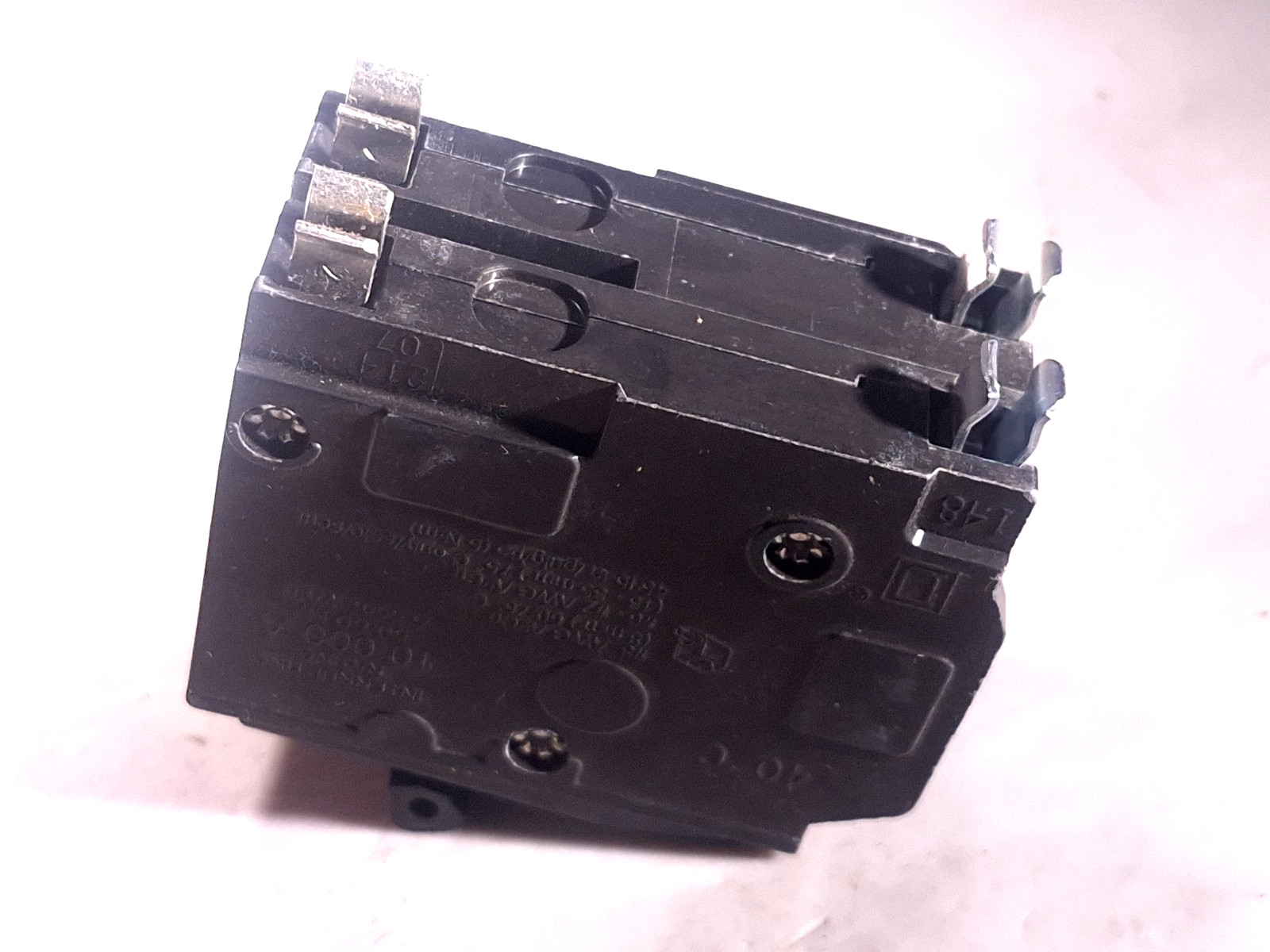 SQUARE D QO260 PLUG ON CIRCUIT BREAKER 60A 2P 120/240V 50/60Hz – 13 AVAILABLE