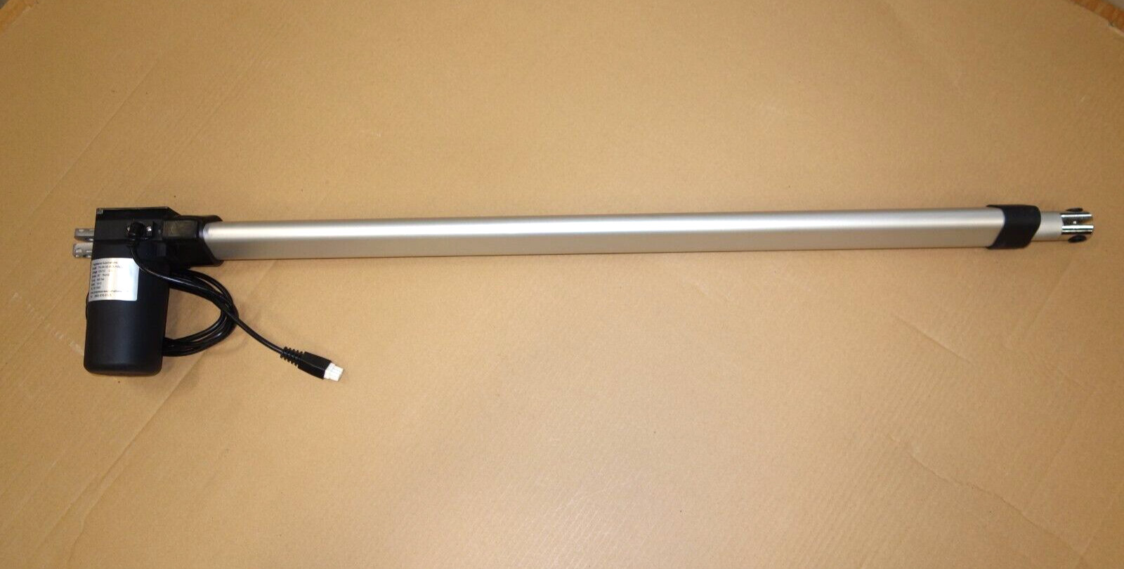 Linear Actuator 12 VDC 400 lbs 30″ Stroke – PA-04-30-400-HALL
