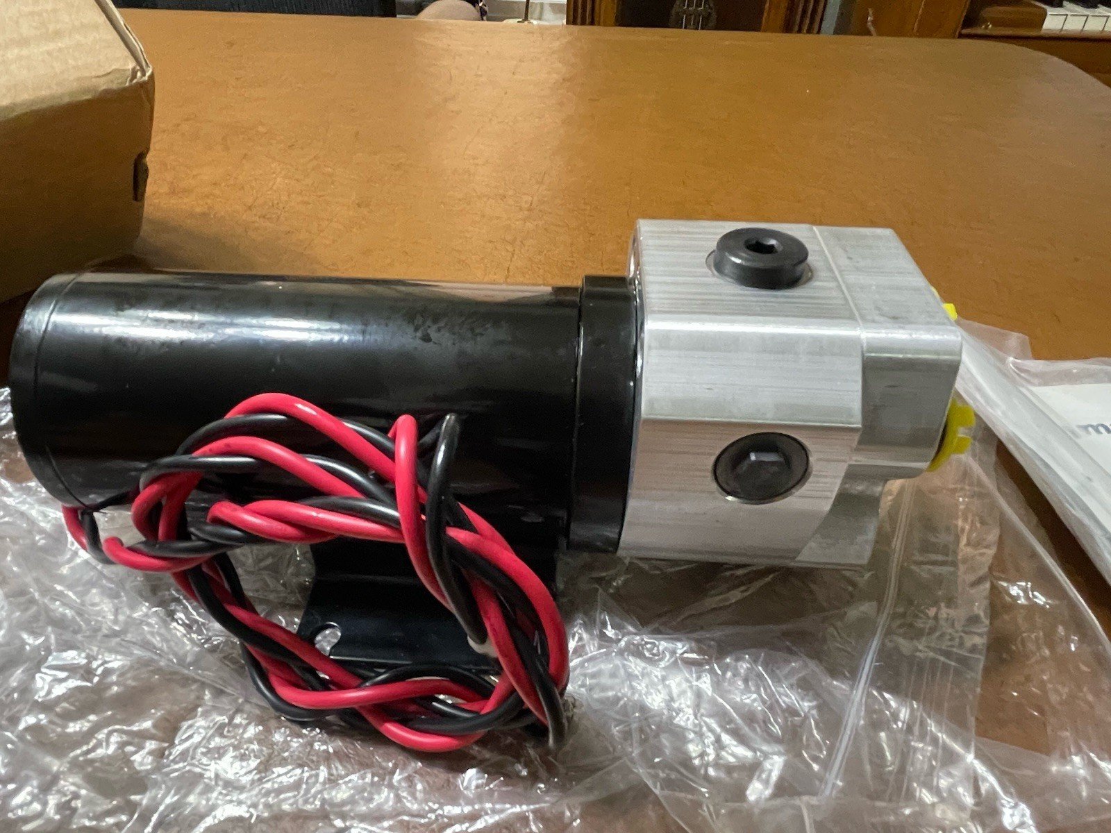 Raymarine Type 2 Pump 12V Raypilot M81121