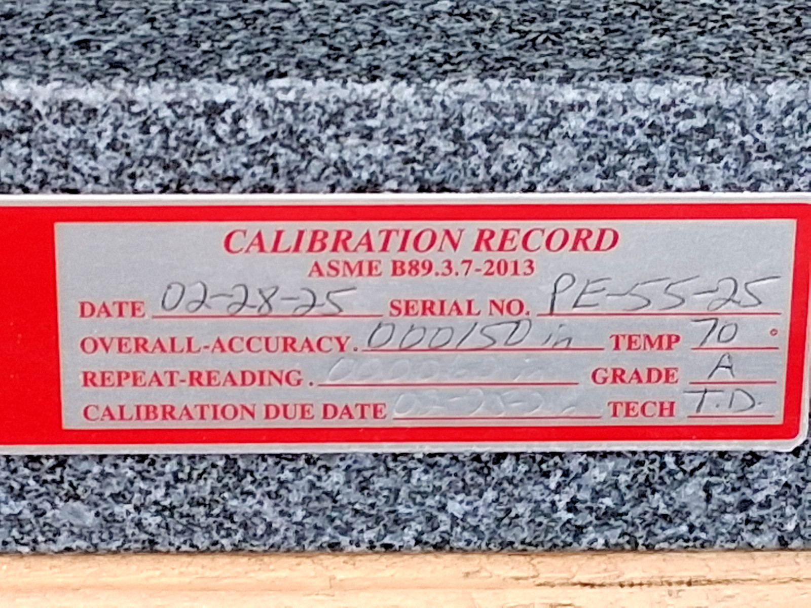 Precision Granite Inspection Surface Plate 18″ Wide 24″ Long 3″ Thick 01940527