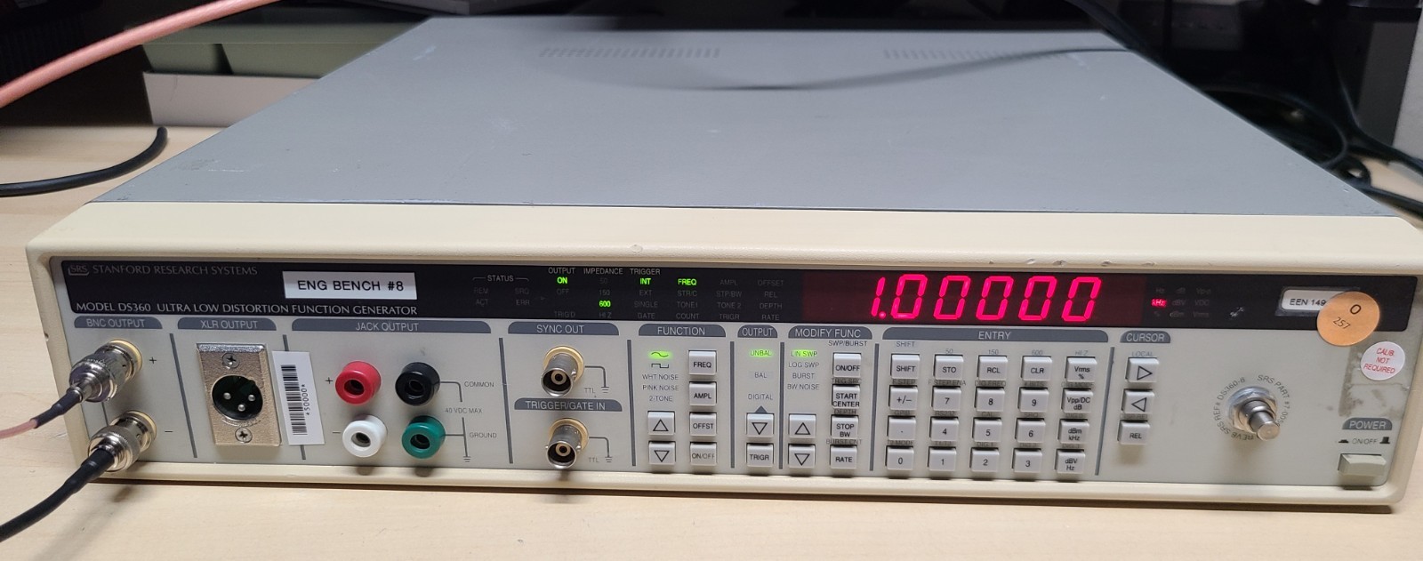 Stanford Research Systems SRS DS360 Ultra Low Distortion Function Generator