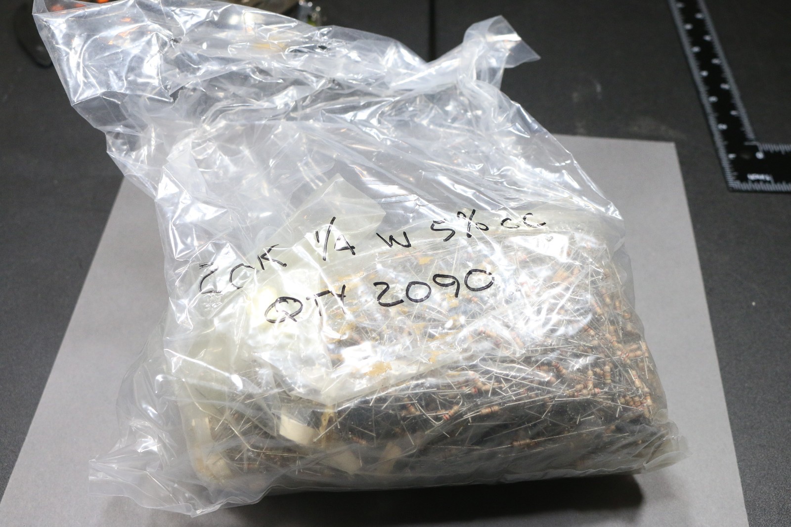 Huge Lot of 2000 pcs Vintage 20k ohm 1/4W 5% NOS Carbon Film Resistor